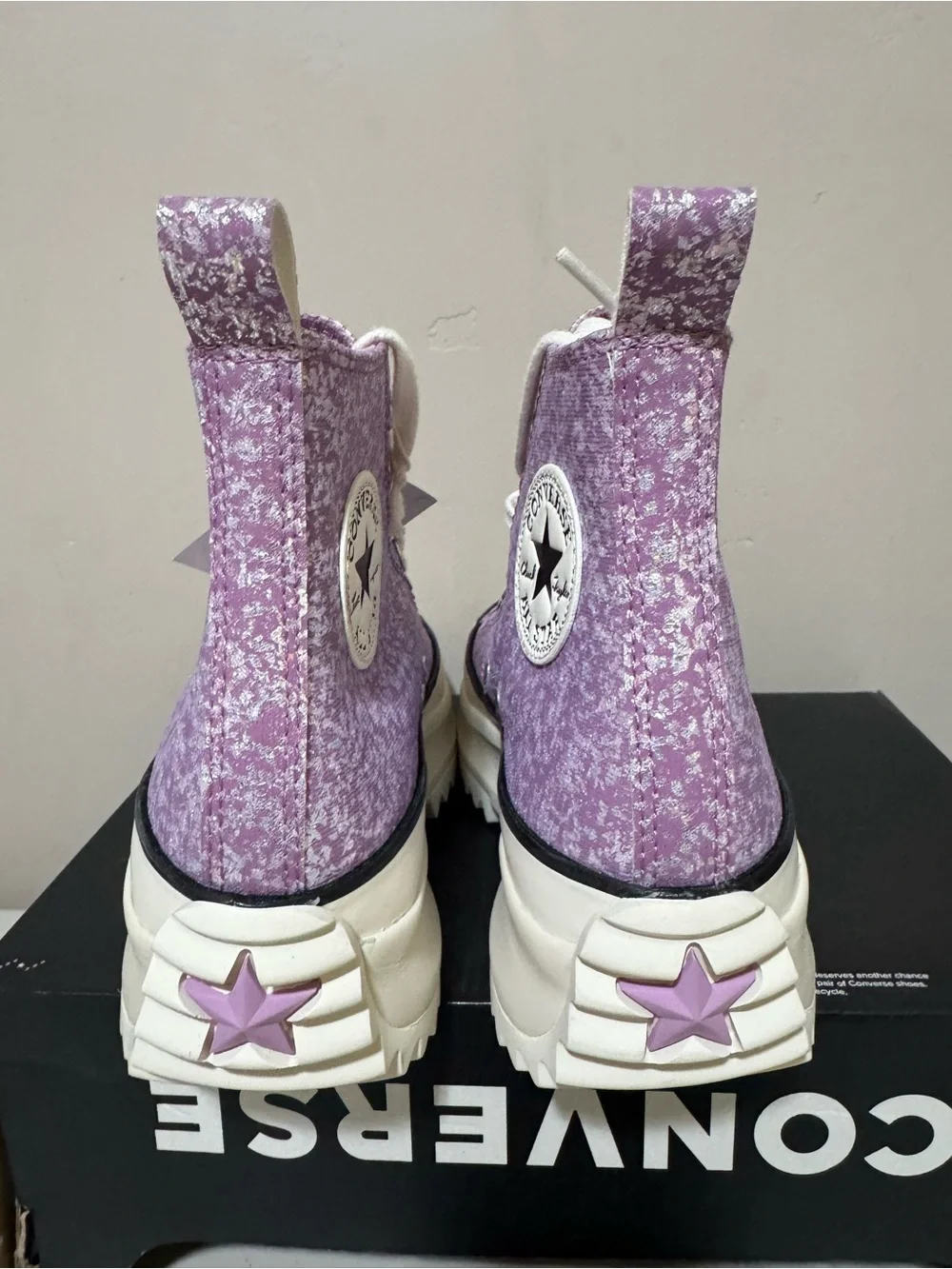 Converse pink glitter box